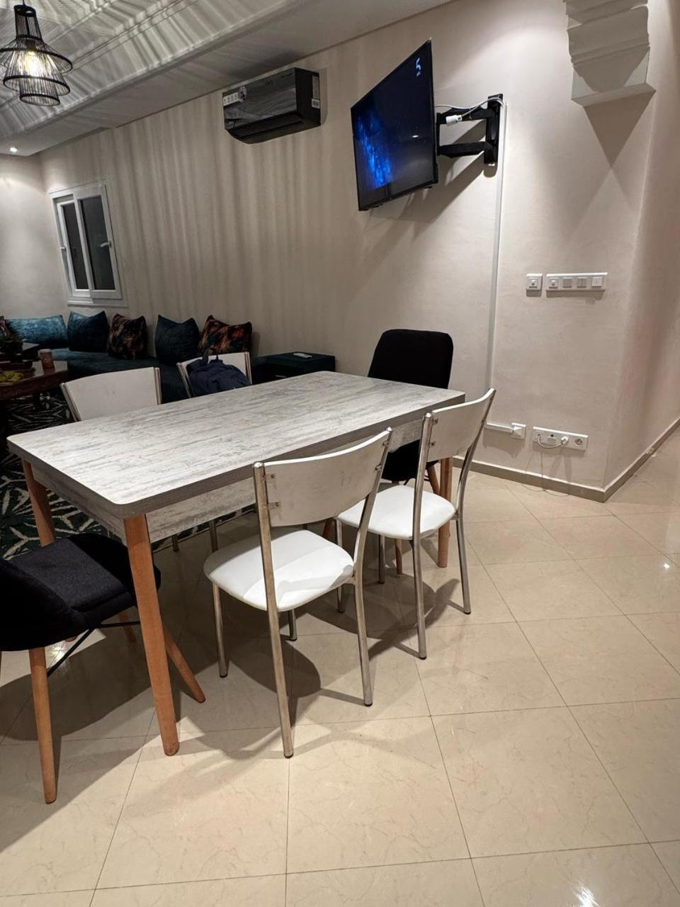 Luxurieux Centre-ville D'agadir Apartment *